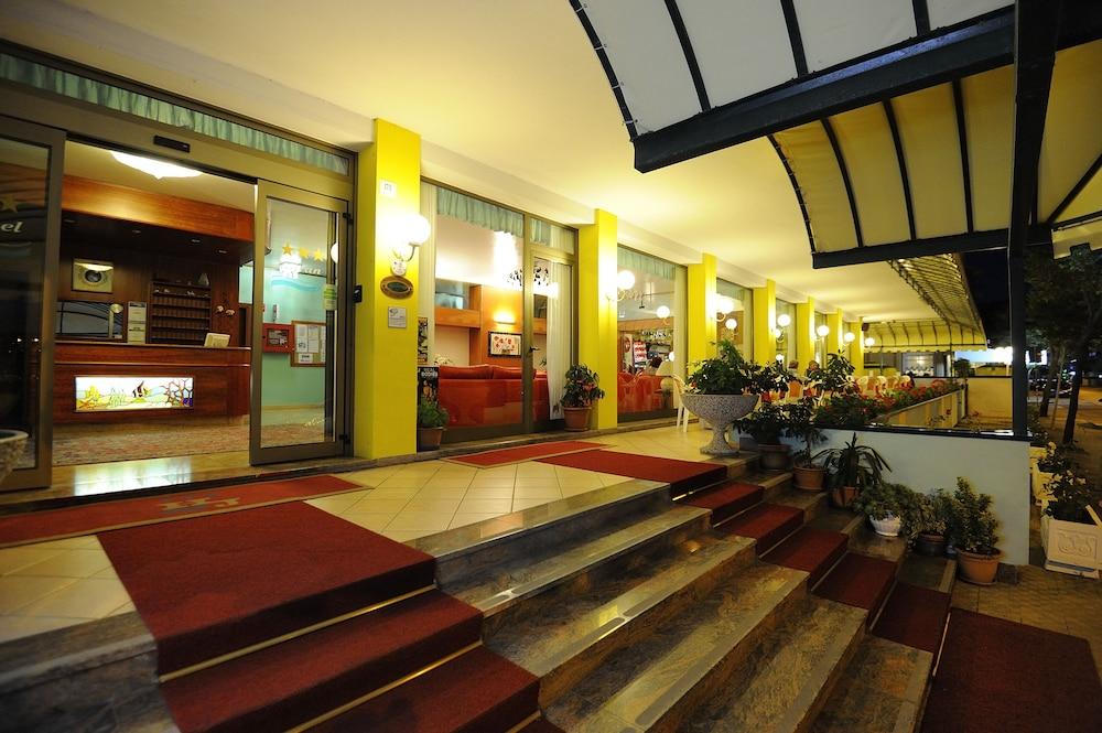 Hotel Jadran Lido di Jesolo Exterior foto